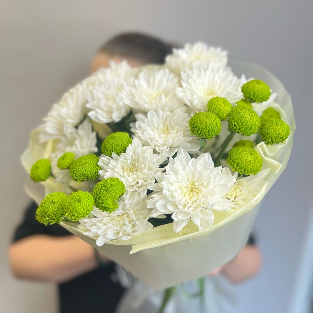 Эксклюзивный букет «Филин Грин» – сочетание белых и зеленых хризантем Усолье-Сибирское Иркутская область