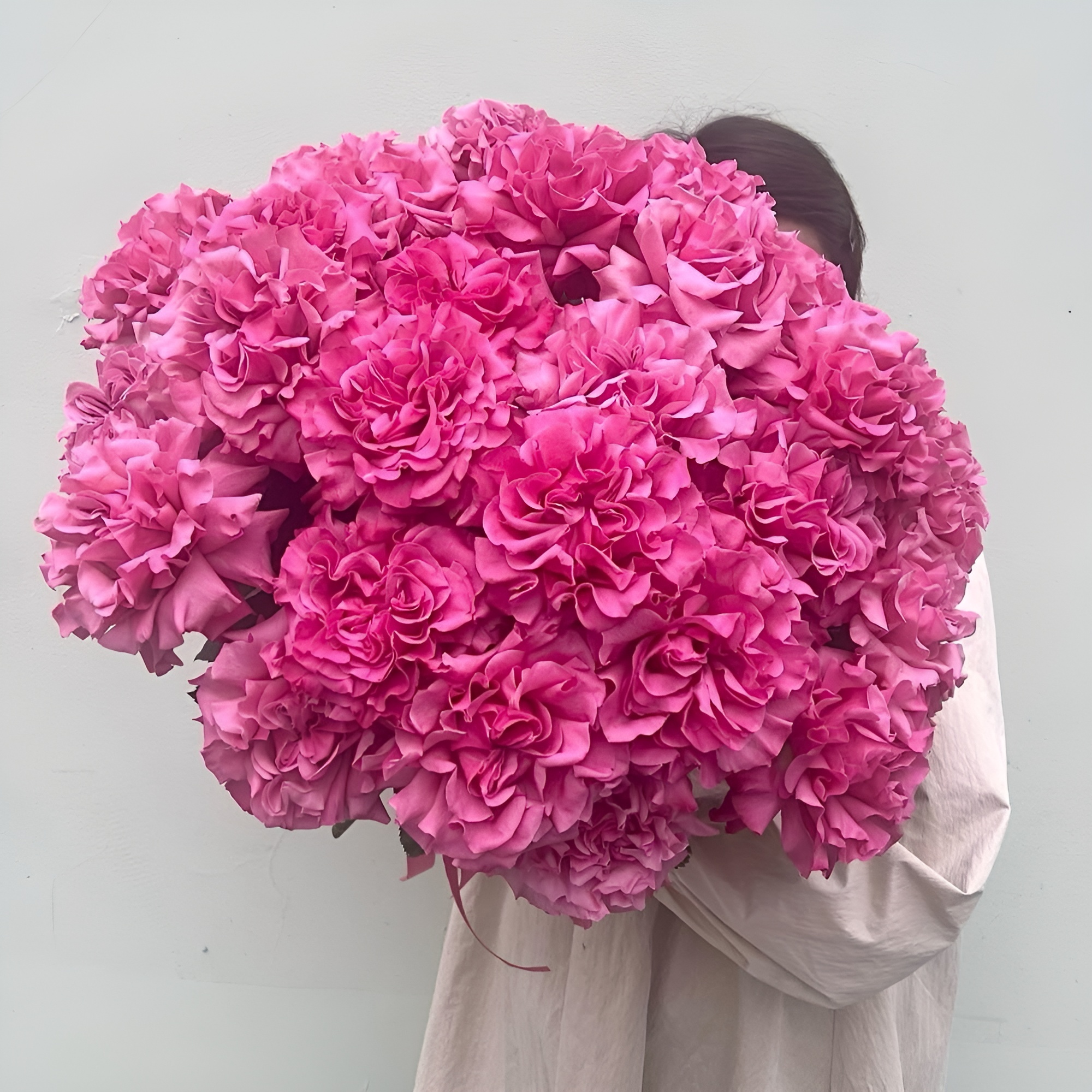 Роскошный букет из пионовидных роз – королевский подарок Усолье-Сибирское Иркутская область